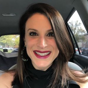 Meet your Posher, Raina